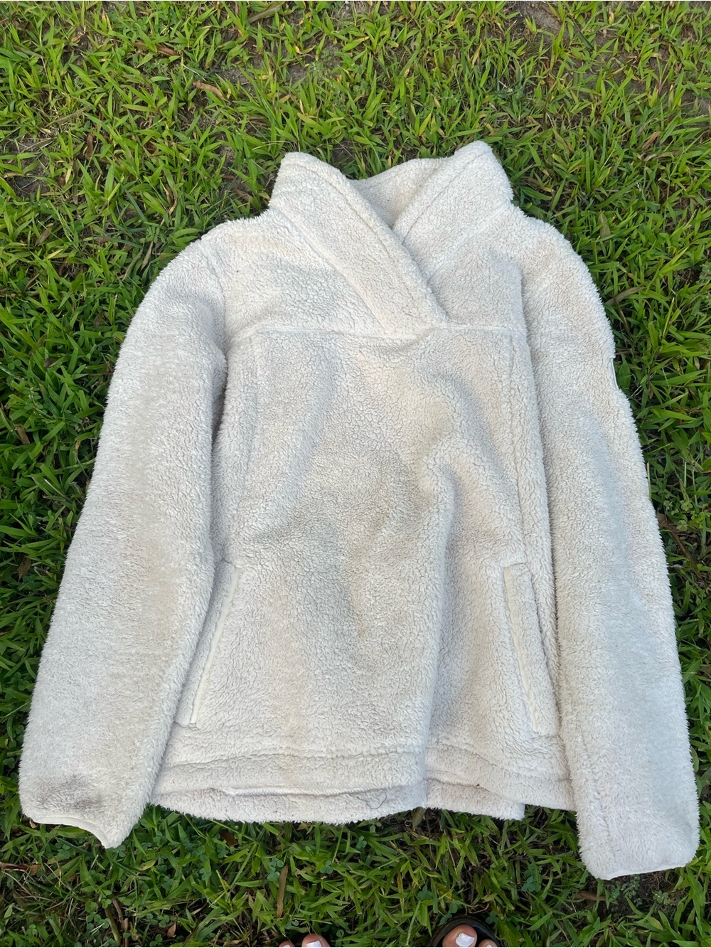 The North Face Kids Cream Sherpa Pullover Jacket